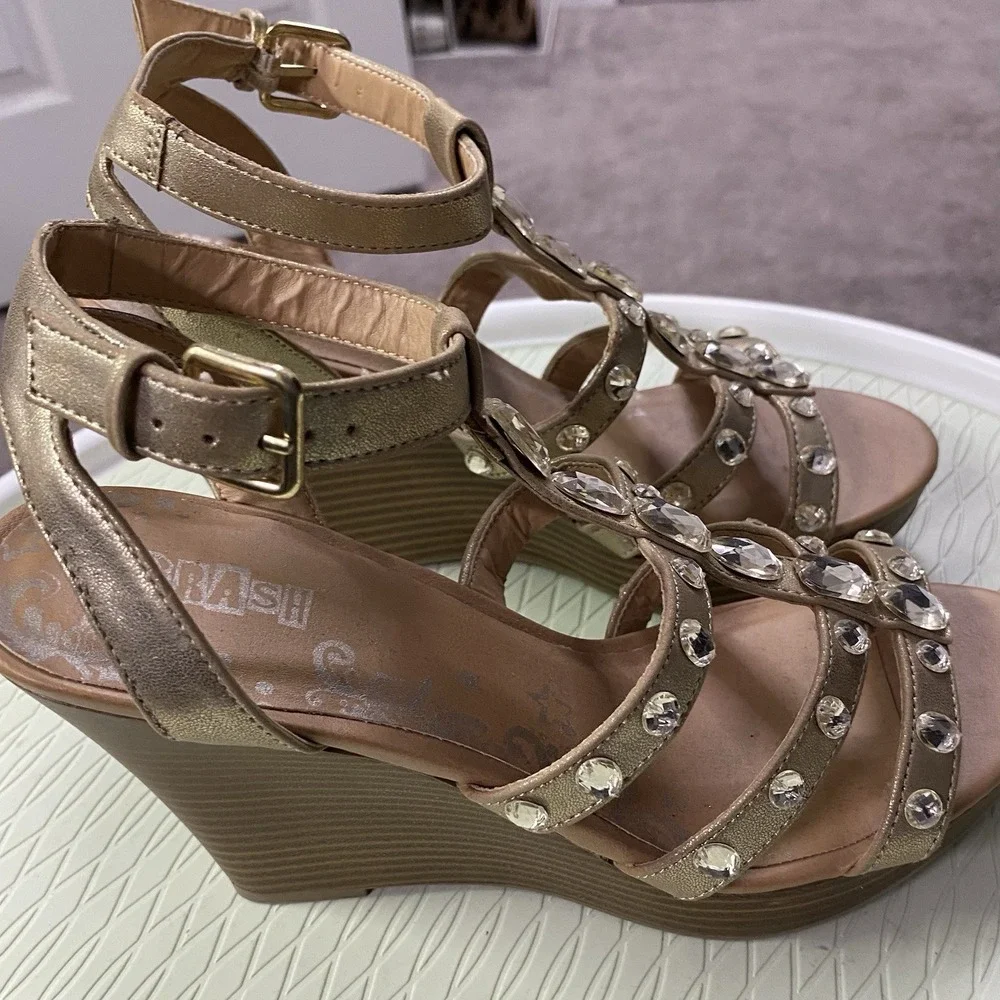 BRASH STRAPPY WEDGE HEELS SHOES SIZE 7‎ GOLD STRAPS WITH RHINESTONES 4